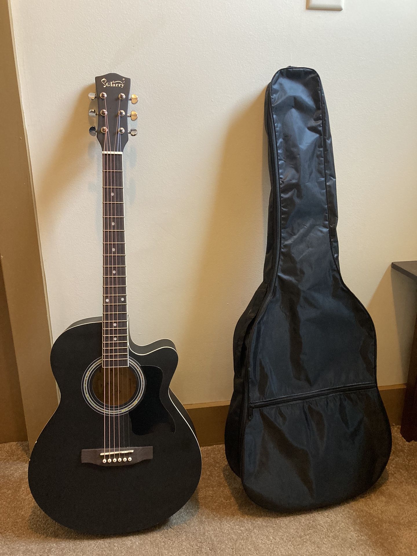 Glary Acoustic Guitar + Accessories 