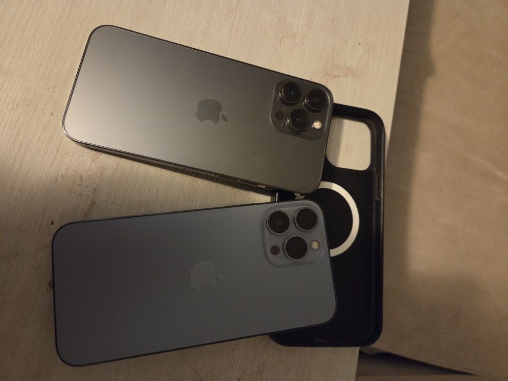 2 X iPhone 13 Pro Max