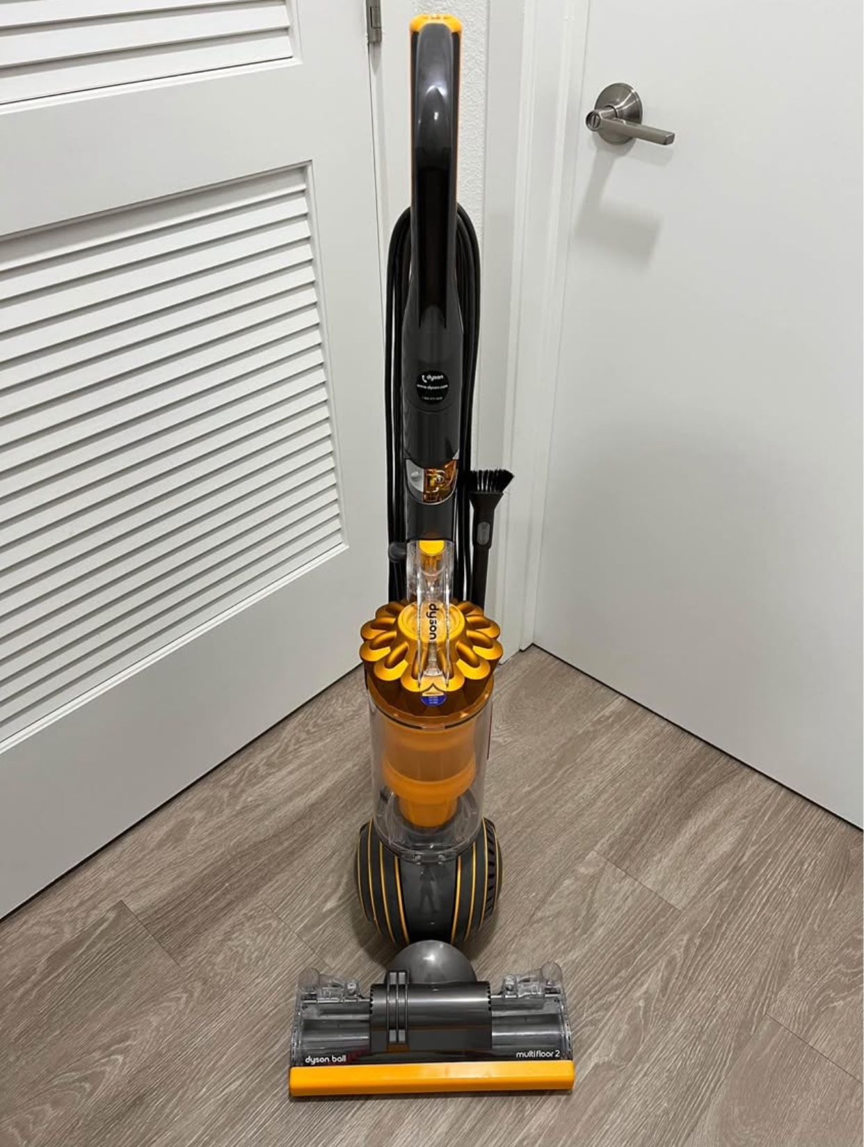 Dyson Upright Vacuum Multi-Floor 2