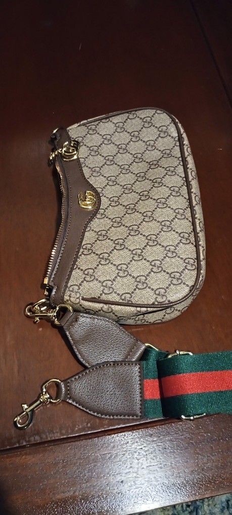 New Gucci Crossbody Bag