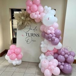 Backdrops And Balloongarlands