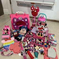 Disney Lot Of Miscellaneous Minnie Mouse Toys Toy Accessories Mickey