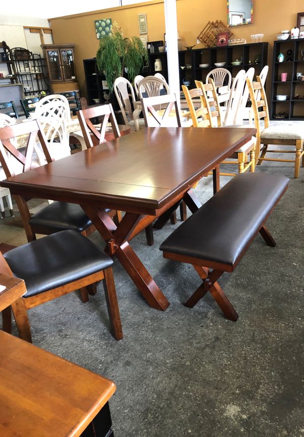 What Type Of Wood Is Best For Dining Table