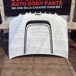 2019 Cherokee Hood Oem 2025 