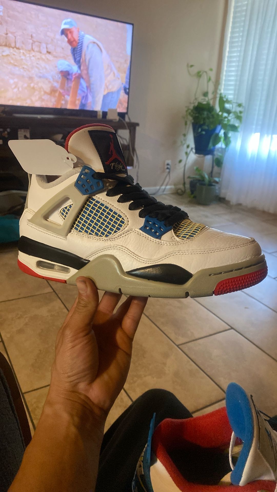 Jordan 4 Authentic Size 8 Men’s Authentic