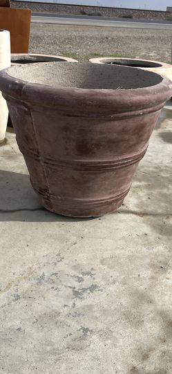 Pots . And Pedestal $400