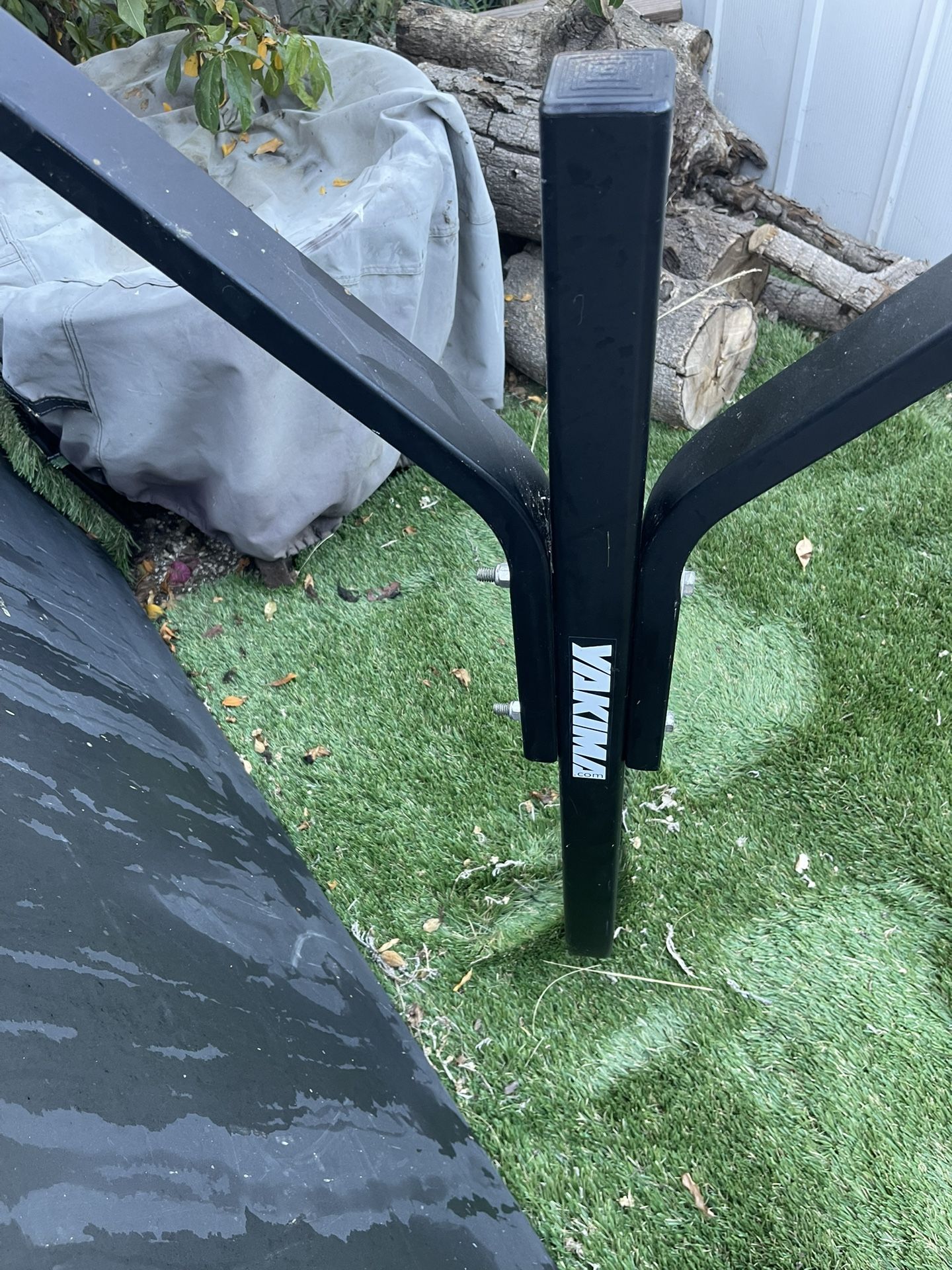 Yakima dry dock hitch rack