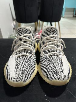 Yeezy 350 Zebra