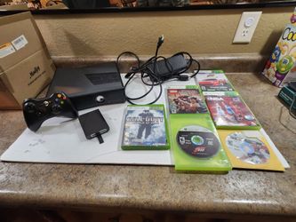 Xbox 360 Lot With 6 Games
