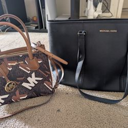 Woman's Micheal Kors Purses ((Used)) Sold As A BUNDLE
