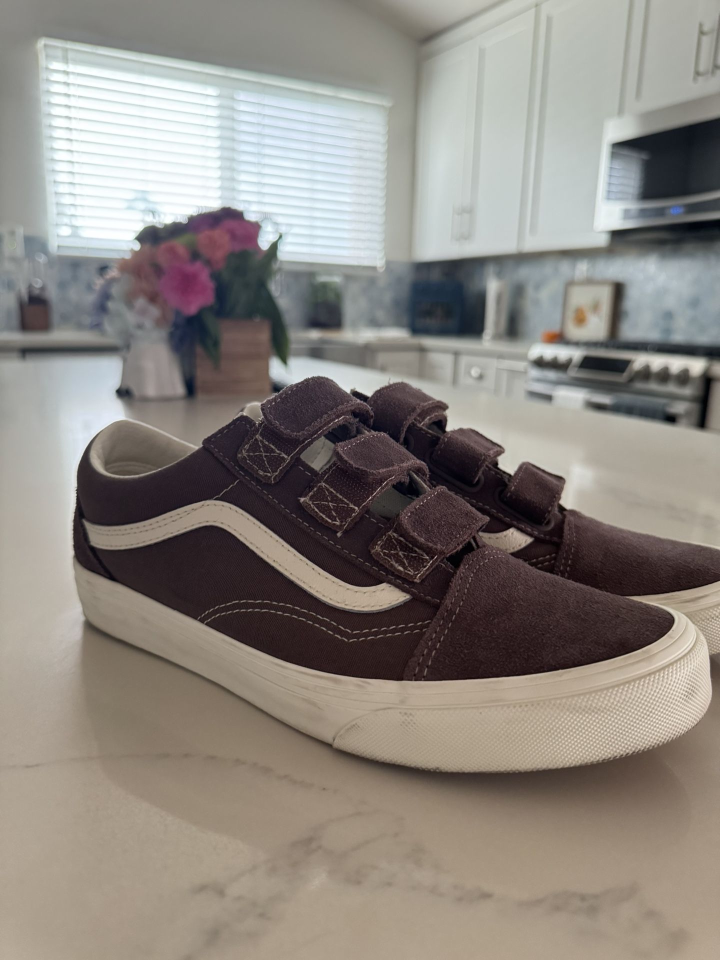 Women’s Vans Velcro