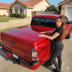 2005 - 2015 toyota tacoma short bed  Snugtop SnugLid Hard Tonneau Cover