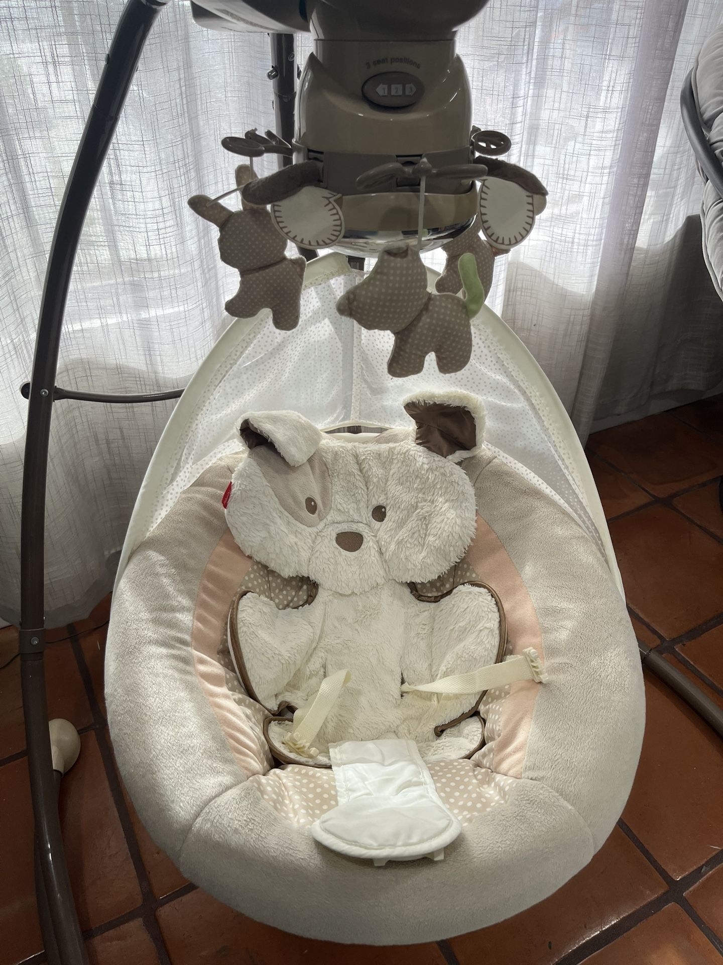 Fisher-Price Snugapuppy Infant Swing