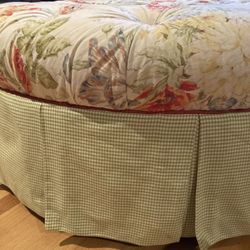 Floral Ottoman Shabby Chic 