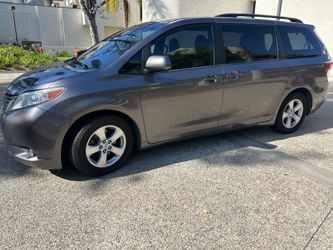 2016 Toyota Sienna