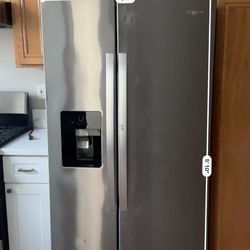 Used refrigerator cheap Sale $150 In Irvine 