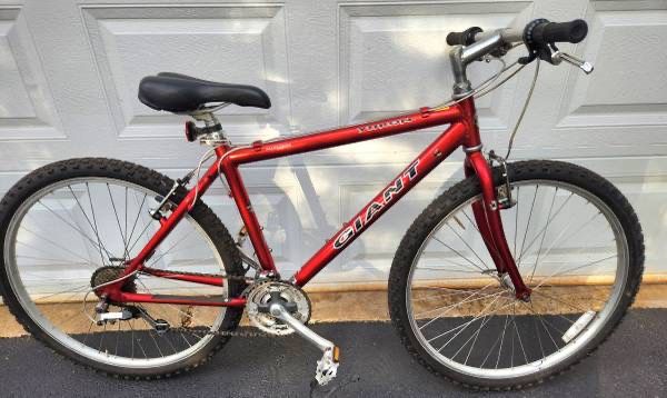 Giant Yukon Aluminum Mountain Bike