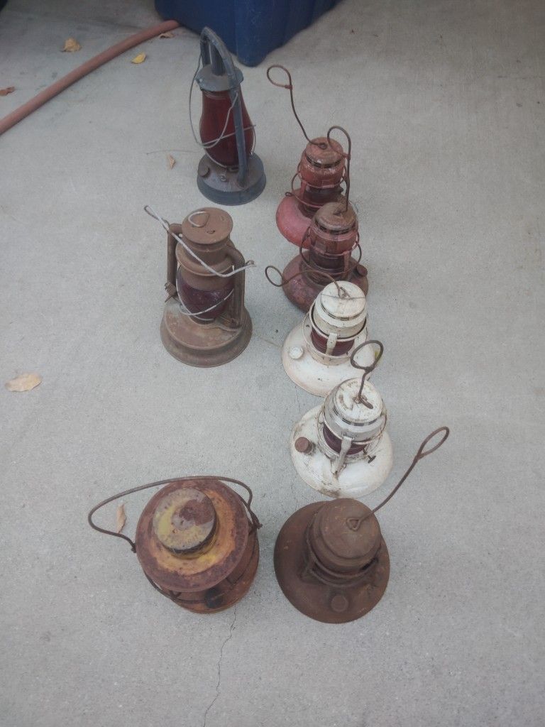 8. Lámparas. Antiguas. ..Del. Vidrio. .Rojo .Baratas. Pa. Que. En. Duarte. ..40....... Cada ..Una.