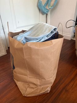 Womens/Teen Clothing