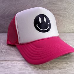 NEW HAPPY FACE PINK WHITE TRUCKER HAT CAP ADULT SZ 