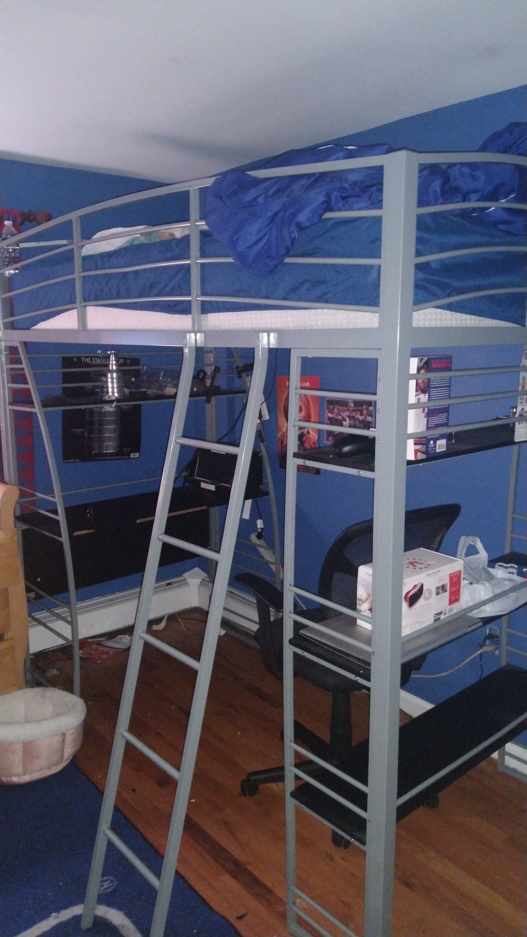 Kids loft bed