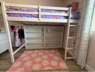 Kids loft bed