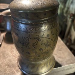 Brass MiddleEastern flowervase with frog