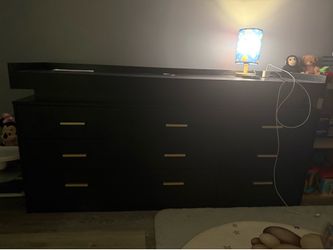 ChVans Black Dresser