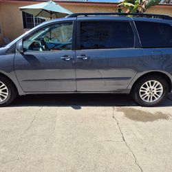 2010 Toyota Sienna