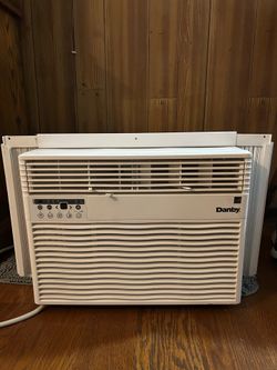 Danby 12,000 BTU Window Air Conditoner