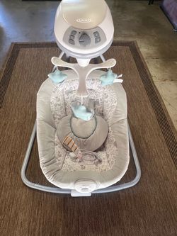 Graco Simple Sway Baby Swing.