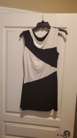 Black/White woman's dress