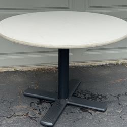 Table, 42” Round