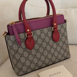 Gucci Supreme Monogram Small Zip Top Tote 