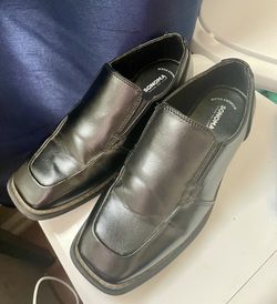Boys Sz 4 Black Dress Slip-On Shoes