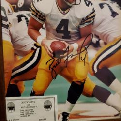 Brett Favre Autographed Photo