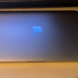 MacBook Pro13 With Touch Bar 