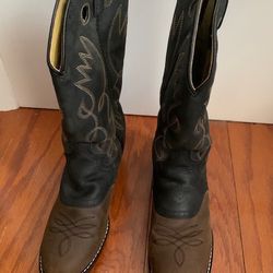 Boots Size 4