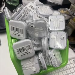 Headphones With Jack