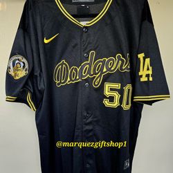 Men's Mookie Betts Dodgers Jersey (XL)