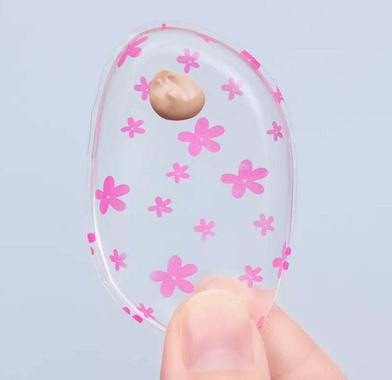 Silicone makeup cosmetic blender