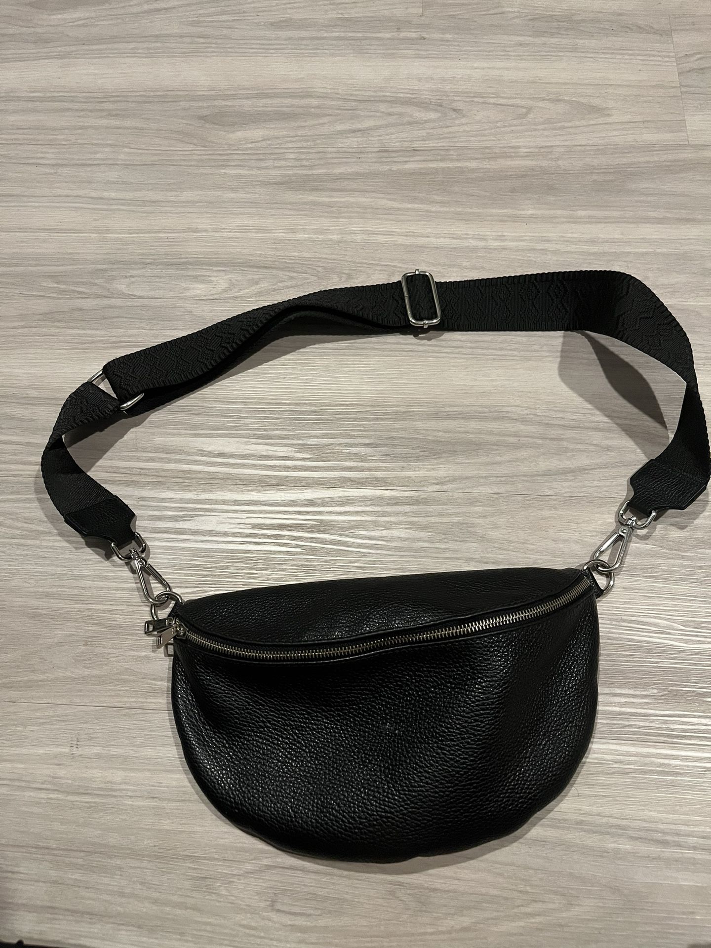 An Italian Genuine Leather Crossbody Bag
