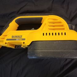Dewalt 20v Cordless 1/2 Gallon Wet/Dry Portable Vacuum (DCV517) 