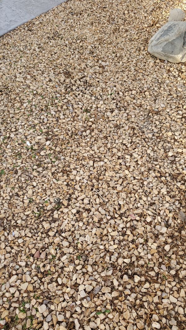 Free come now Beautiful Arizona gold landscaping rock for Sale in
