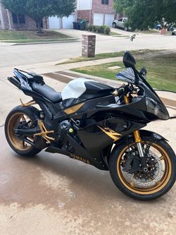🏍️ 2008 Yamaha R1 – $3,000