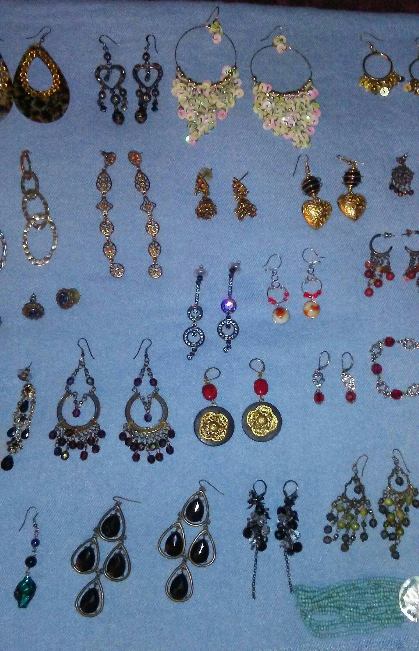 Very Nice LOT of Jewelry - Earrings, & Necklaces!!