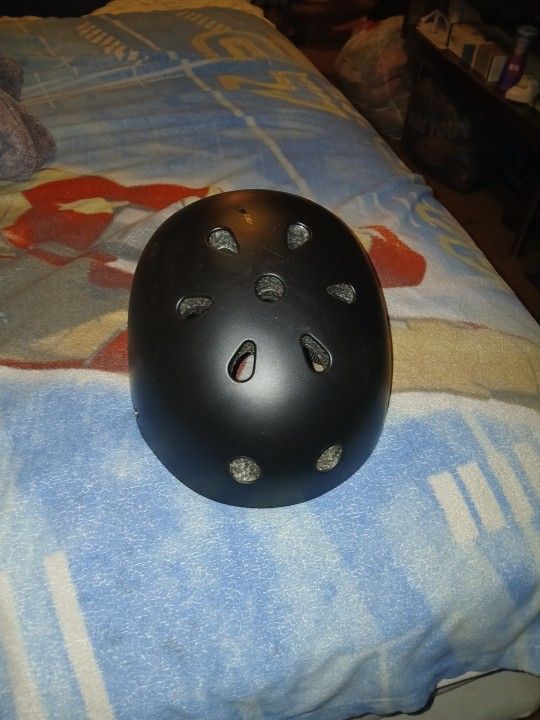 SIZE M Girls Helmet