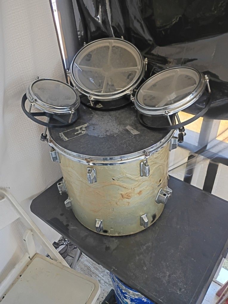 Drums 