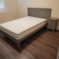 Gray 3 Piece Bedroom Set and Mattress