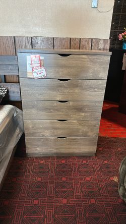 5 Drawer Chest 
